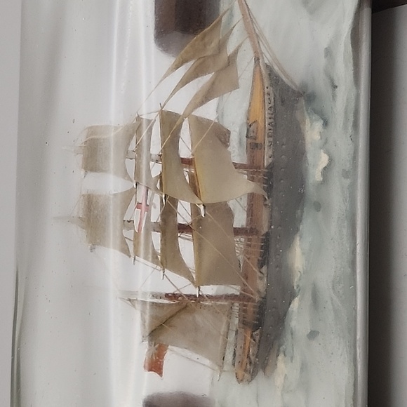 Vintage Ship in a Bottle 1840 British Whaling Ship "Diana" on Stand - Picture 10 of 11